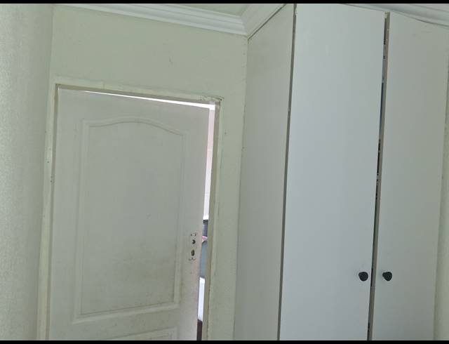2 BEDROOM FREEHOLD FOR SALE IN VOSLOORUS SOUTH